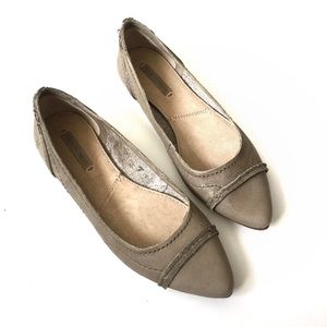 Frye Tan Beige Brown Leather Pointed Toe Flats 5.5